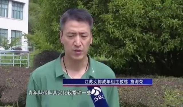 少妇被多人c夜夜爽爽小说