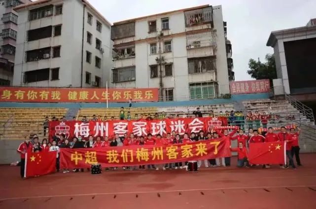 亚洲三级视频