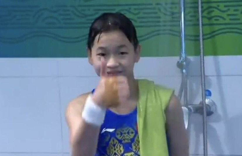 爆操性感美女